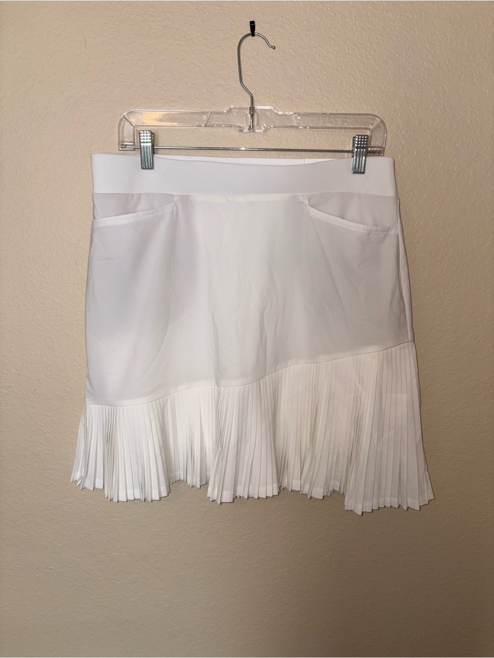 Chico's White Mini Skirt with Pleated Hem Zenergy